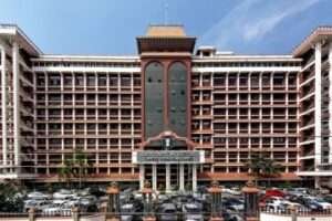 Kerala-Co-operative-Societies-Rules-Transfer-Beyond-Society's-Territorial-Limits-Valid-Ground-To-Revoke-An-Individual's-Membership-High-Court-The-Law-Communicants